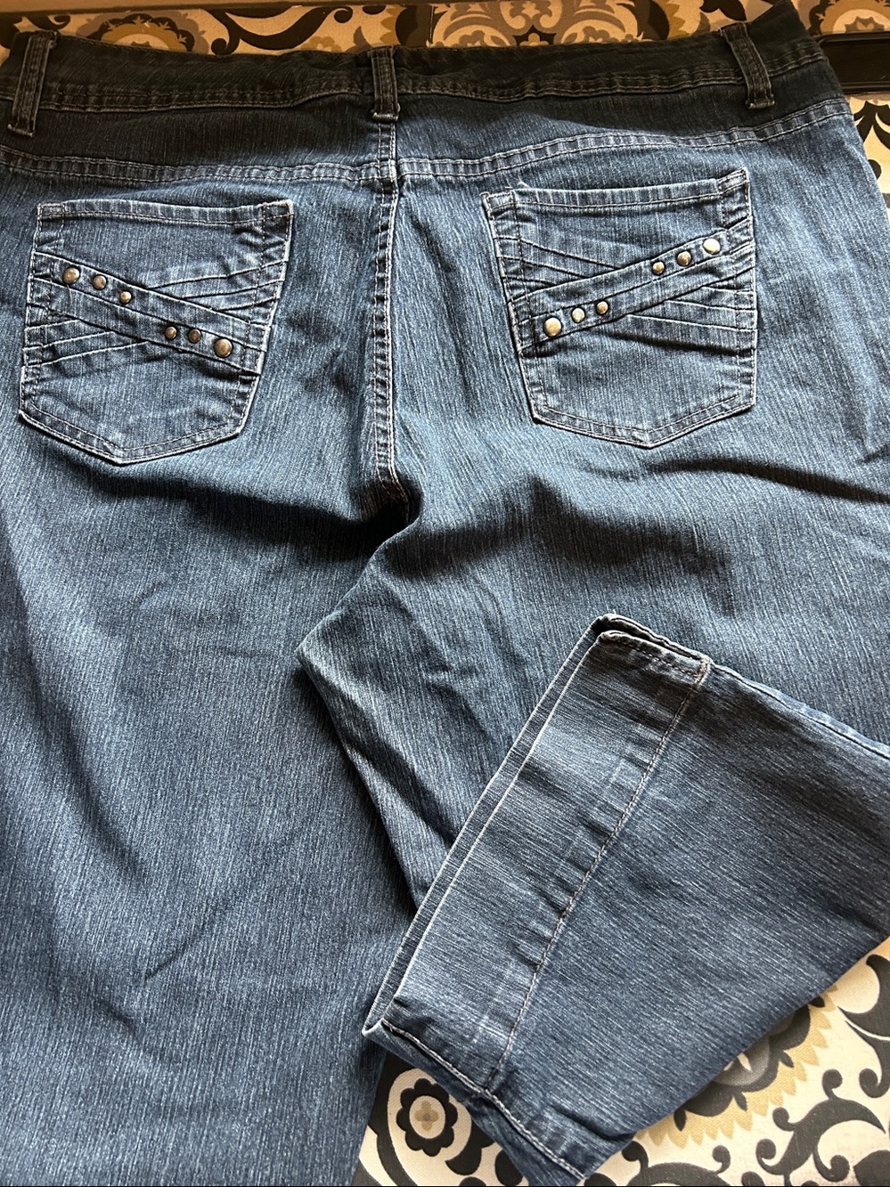 Nine West Straight Leg Dark Blue Denim Capri Jeans